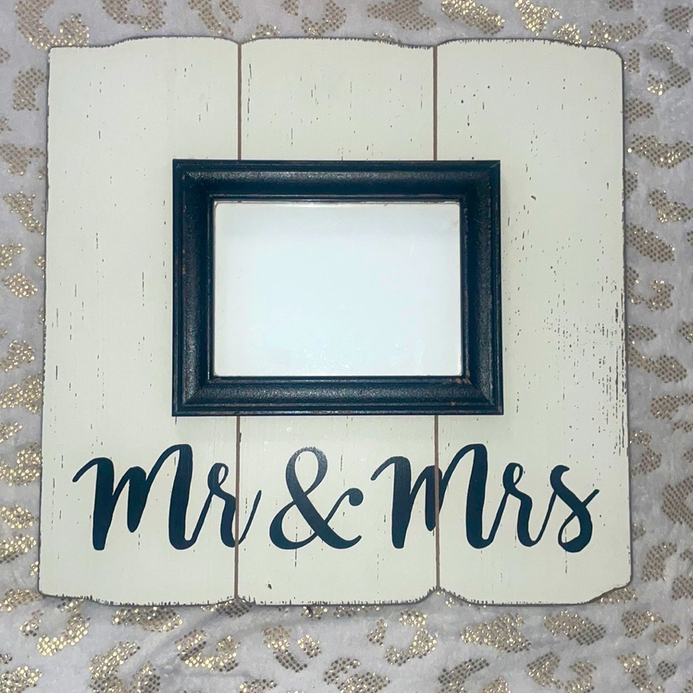 Mr & Mrs wood frame